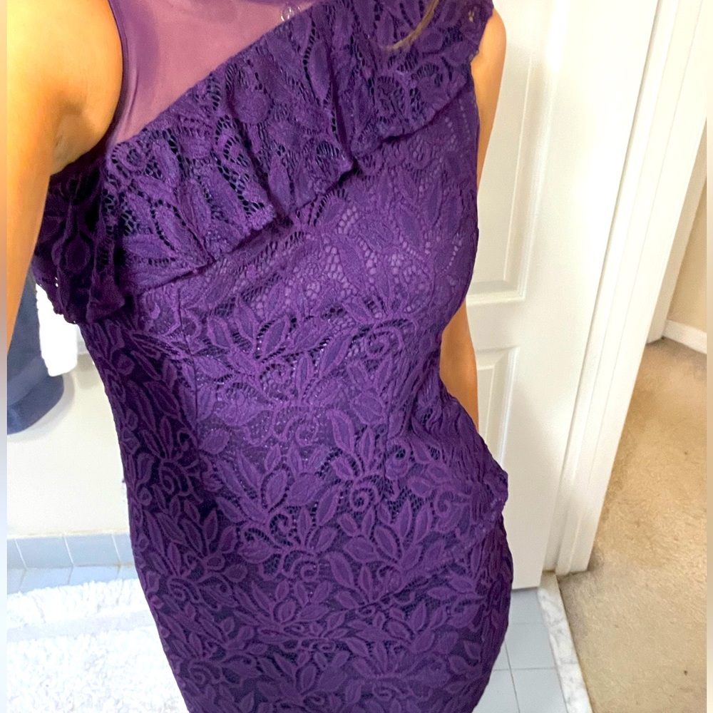 Vintage purple ruffled lace dress great for any occasion/only worn once-size 2